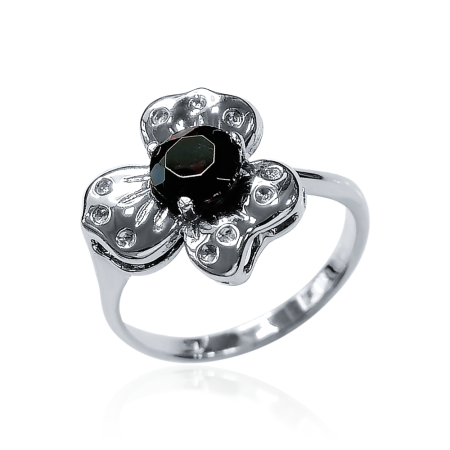 Кольцо из серебра с натуральным гранатом