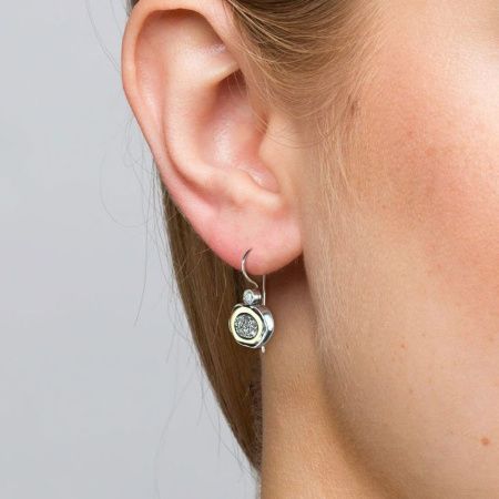 Серьги из серебра с друзой агата и золотыми пластинами