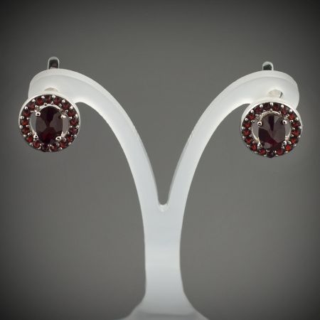 Серьги из серебра с натуральным гранатом