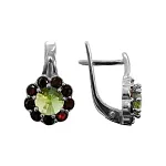 Серьги из серебра с натуральными влтавинами (молдавитами) и гранатами Серьги из серебра с натуральными влтавинами (молдавитами) и гранатами